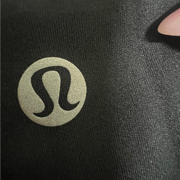 Lululemon Aligns 25” with Pockets - Picture 5 of 11